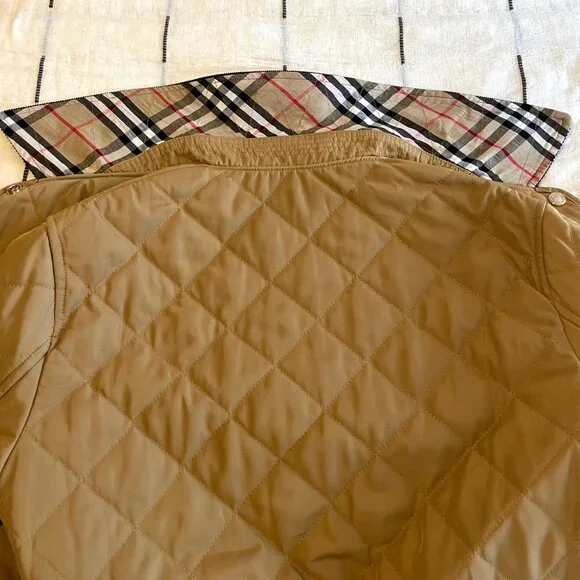 Like New! Quilted Barn Jacket with Corduroy Collar and Plaid Lining | Size XS-S - Picture 8 of 10